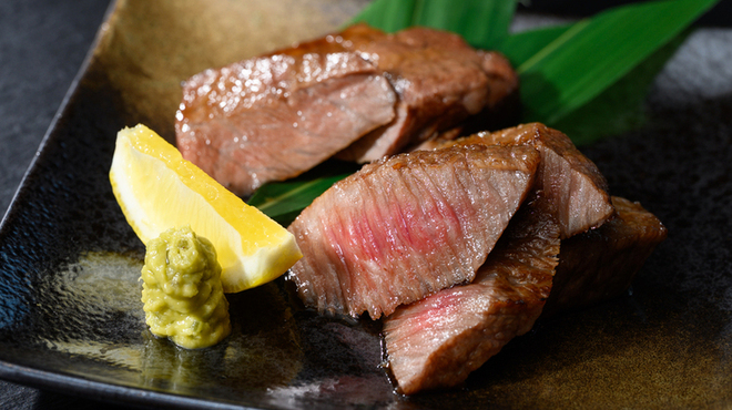 炭火焼肉割烹 士士 - メイン写真: