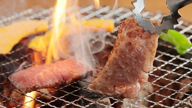 炭火焼肉丸十 - メイン写真: