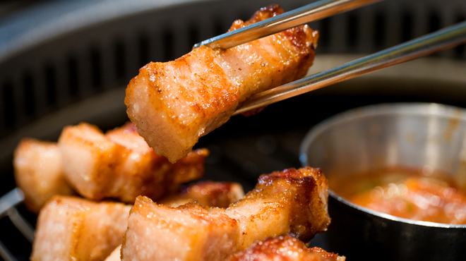 熟成肉専門店 ヨプの王豚塩焼 - メイン写真: