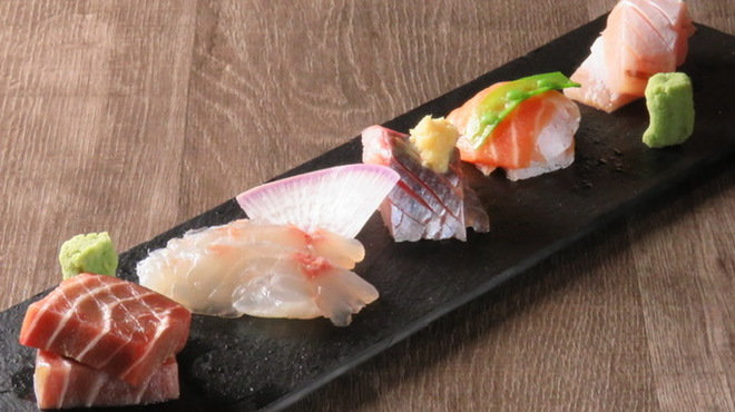 食堂 はれるや - メイン写真: