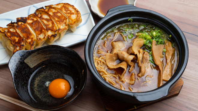 地鶏と手作り餃子が旨い店 一 - メイン写真: