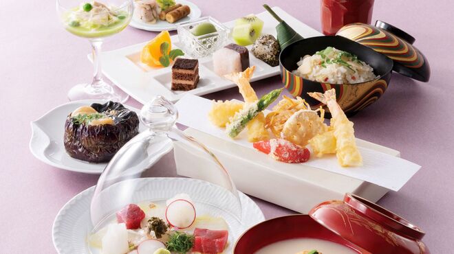 京懐石 美濃吉 竹茂楼 ホテル阪急インターナショナル店 - メイン写真: