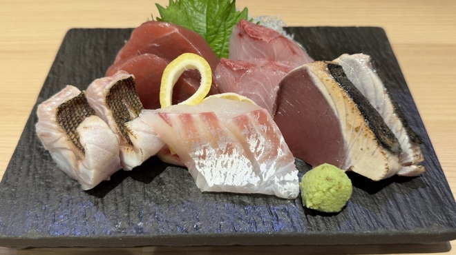 魚がし うお助 - 外観写真: