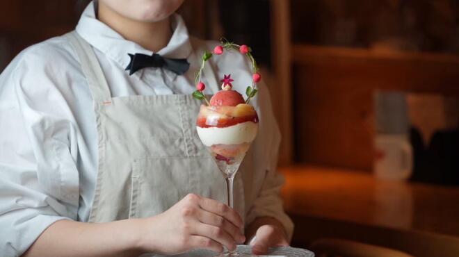 夜パフェ専門店 Parfaiteria beL - メイン写真: