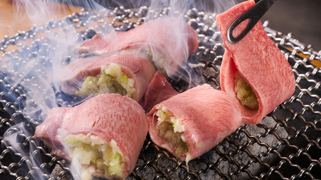 ホルモン焼肉 はやぶさ - メイン写真:
