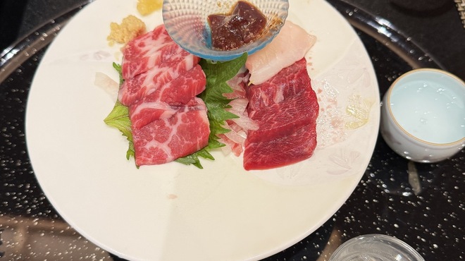 青柳 - 料理写真:馬刺し