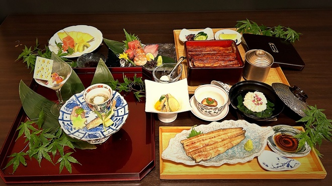 割烹蒲焼 横浜八十八 NEWoMan横浜店 - メイン写真: