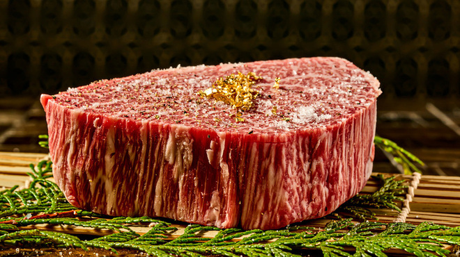 神戸牛焼肉&生タン料理 舌賛 - メイン写真: