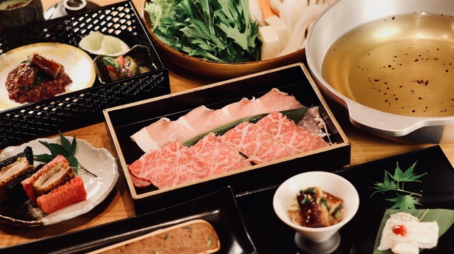 しゃぶしゃぶ　すき鍋　おもき 銀座店 - メイン写真: