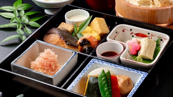 京懐石とゆば料理 松山閣 JR京都伊勢丹店 - メイン写真: