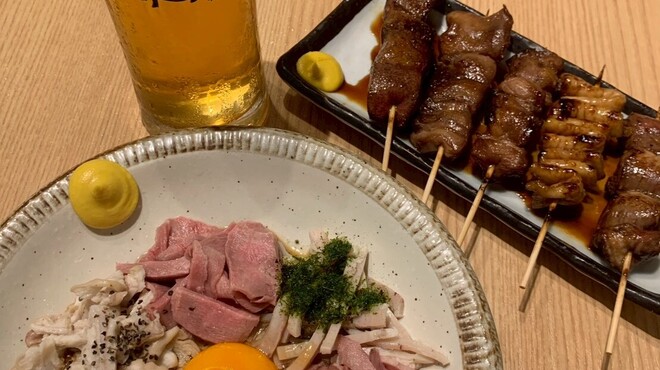 坐もつ焼き いしん - メイン写真: