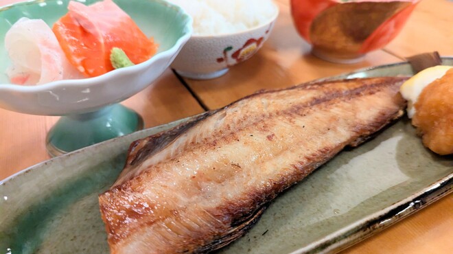 国産のお酒と小料理 きらく家 - メイン写真: