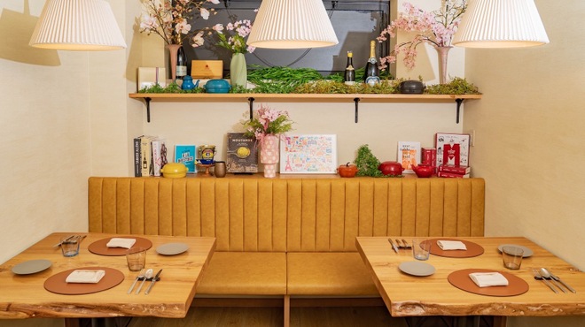 UNE TABLE - メイン写真: