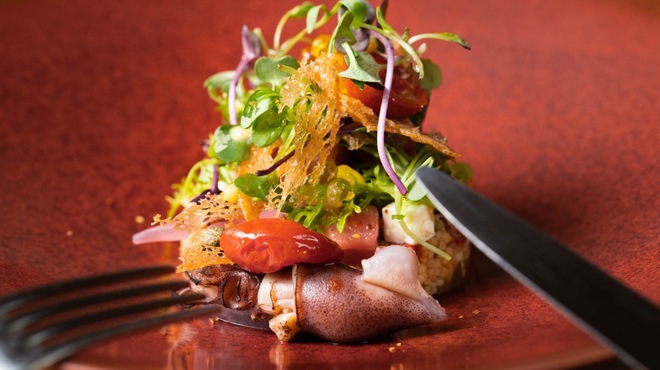 UNE TABLE - メイン写真: