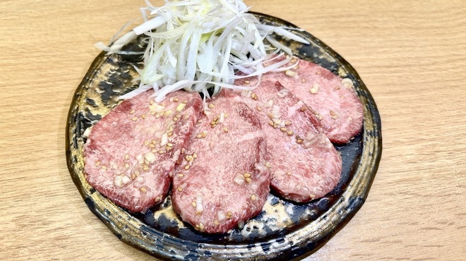 大衆焼肉しんすけ - メイン写真: