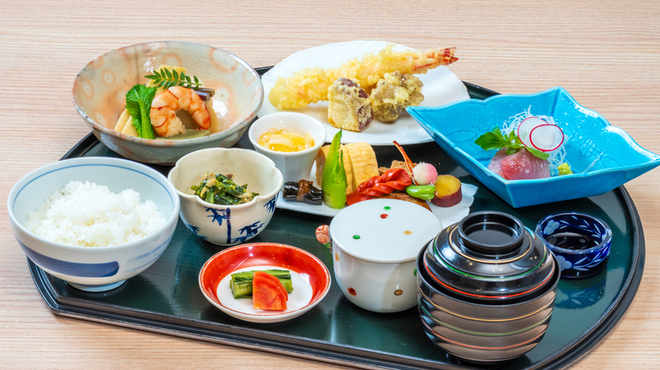 日本料理 八万ぼり - メイン写真: