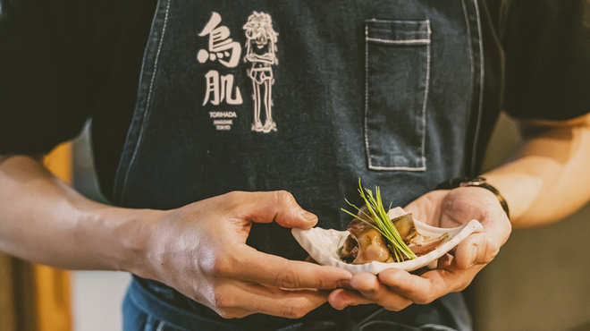 丸鶏料理と濃厚水炊き鍋 鳥肌 - メイン写真: