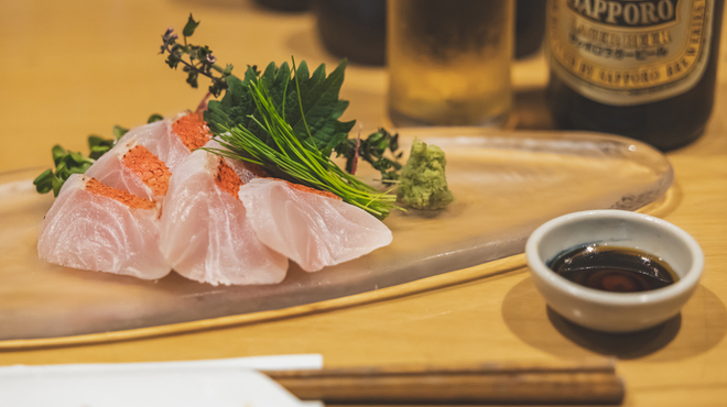 丸鶏料理と濃厚水炊き鍋 鳥肌 - メイン写真: