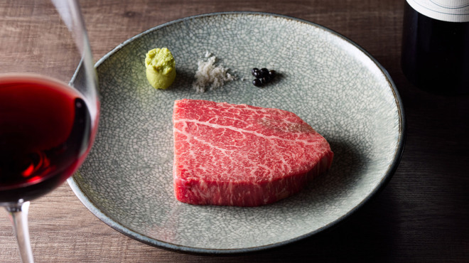 焼肉とみ 横浜関内店 - メイン写真: