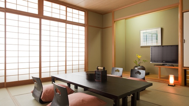 大和屋本店 - 内観写真:座敷　テーブル
