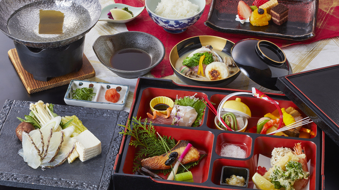 大和屋本店 - 料理写真:正月会席　梅