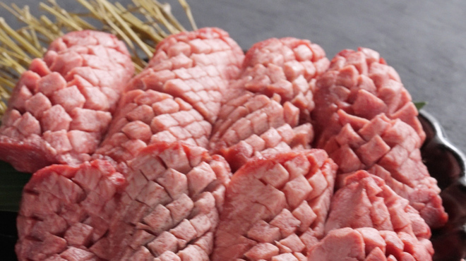 熟成ホルモン・山形牛 炭火焼肉 牛語 - メイン写真: