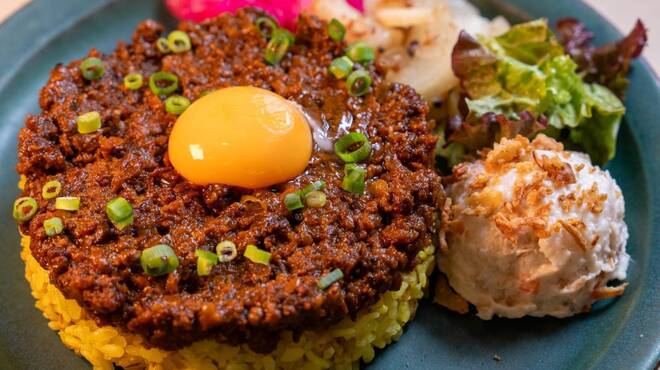 こちら春日部市学校どおり前カレー屋 - メイン写真: