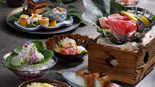 京懐石 美濃吉 横浜ランドマークプラザ店 - メイン写真: