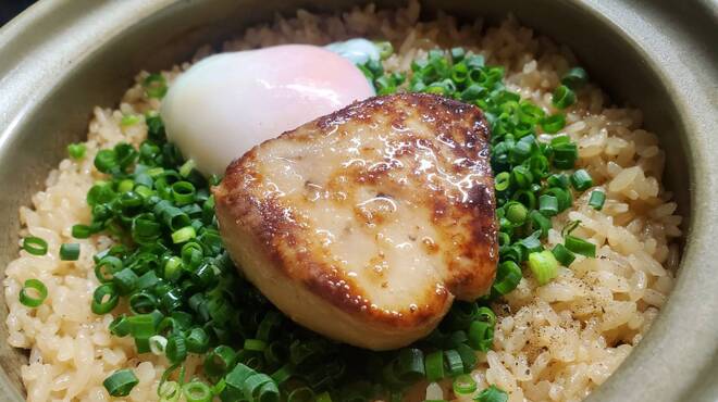 酒場わたなべ - 料理写真:フォアグラと玉子の土鍋御飯