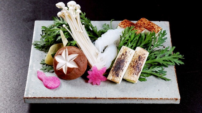 和牛すき焼き うに虎 - メイン写真: