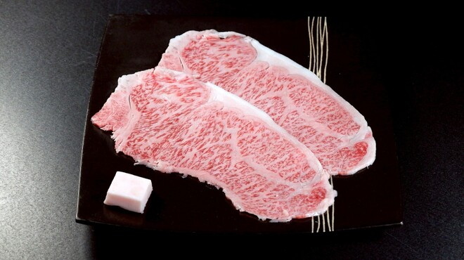 和牛すき焼き うに虎 - メイン写真: