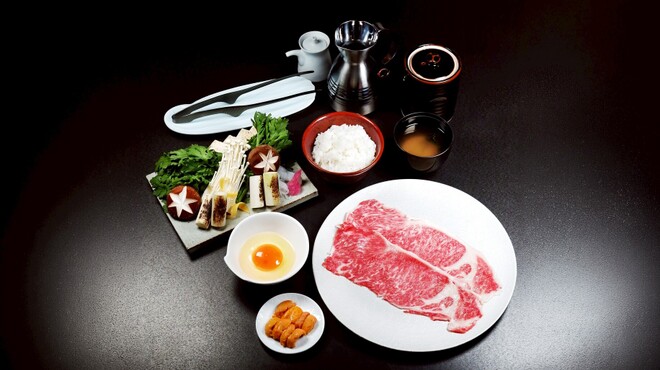和牛すき焼き うに虎 - メイン写真: