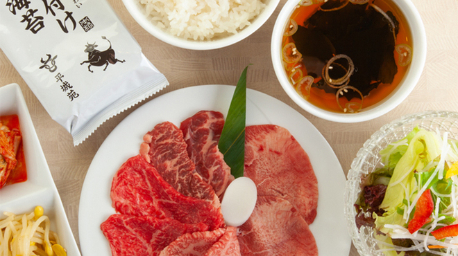焼肉 平城苑 - 料理写真:人気4種セット
