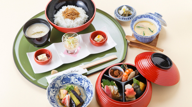 いそべ - 料理写真:名代まるやま弁当
