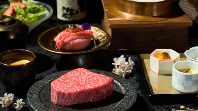 和牛焼肉やくにく 徹 - メイン写真: