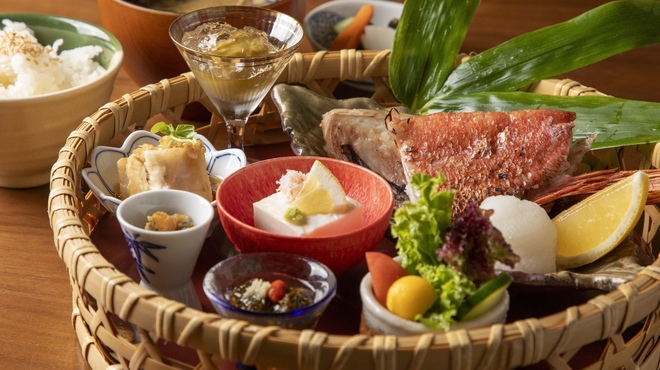 くつかけダイニング - 料理写真:ランチ 焼き魚膳