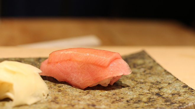 鮨 近藤 - 料理写真:鮪大トロ