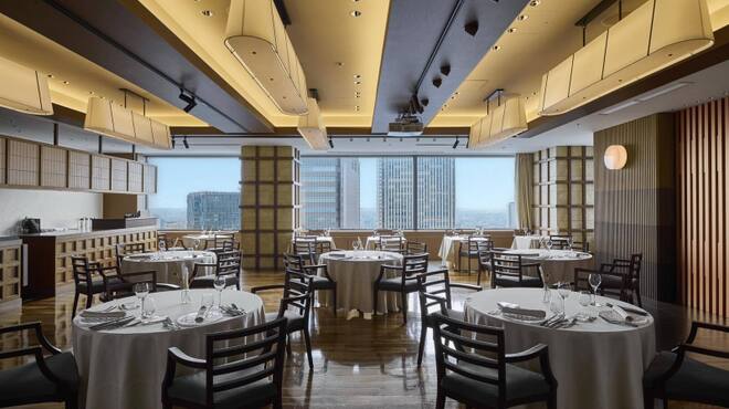 MAISON 8 restaurant - メイン写真: