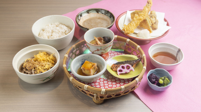 自然薯料理 和食 華花 港南陽店