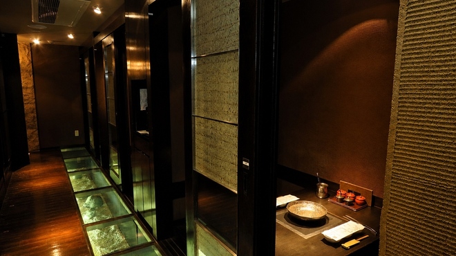 銀座しゃぶ輝 黒毛和牛しゃぶしゃぶ・すき焼き専門店 銀座本店 - メイン写真: