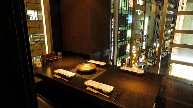 銀座しゃぶ輝 黒毛和牛しゃぶしゃぶ・すき焼き専門店 銀座本店 - メイン写真: