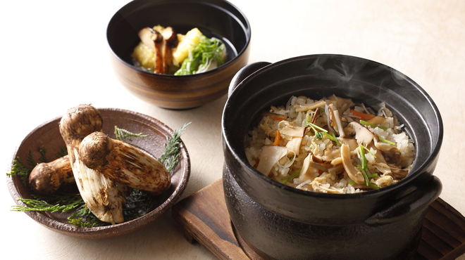 KATO'S DINING & BAR - メイン写真: