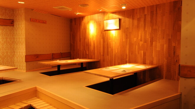 Ginza Funakata - 内観写真:小上がり席での宴会は人気です。