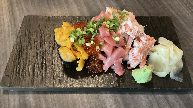 宇田川 紫扇 - メイン写真: