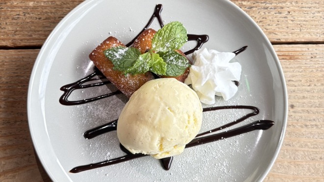 FOOD&SPORTS BAR&DARTS Jenny's - メイン写真: