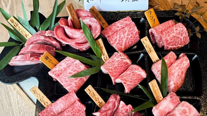 南新宿 和牛焼肉 慶 - メイン写真: