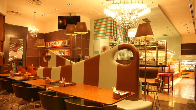 メゾンカイザーカフェ 丸の内店 Maison Kayser Cafe 大手町 カフェ 食べログ