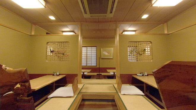 助六 - メイン写真: