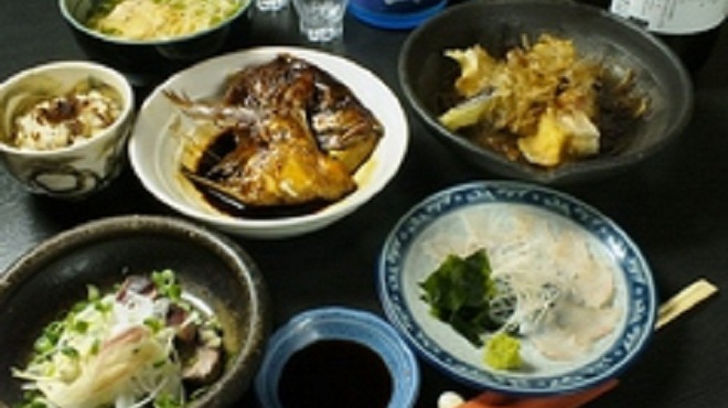 魚市場 小松 - メイン写真: