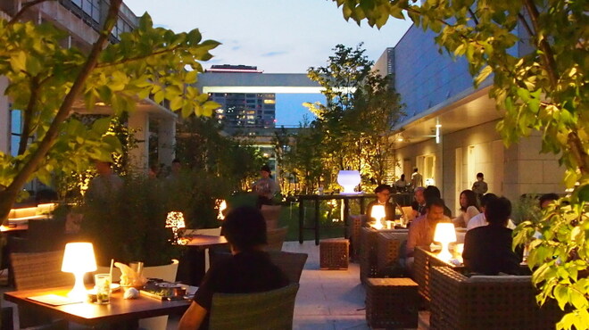 ARK HILLS SOUTH TOWER ROOFTOP LOUNGE 六本木BBQビアガーデン - メイン写真: